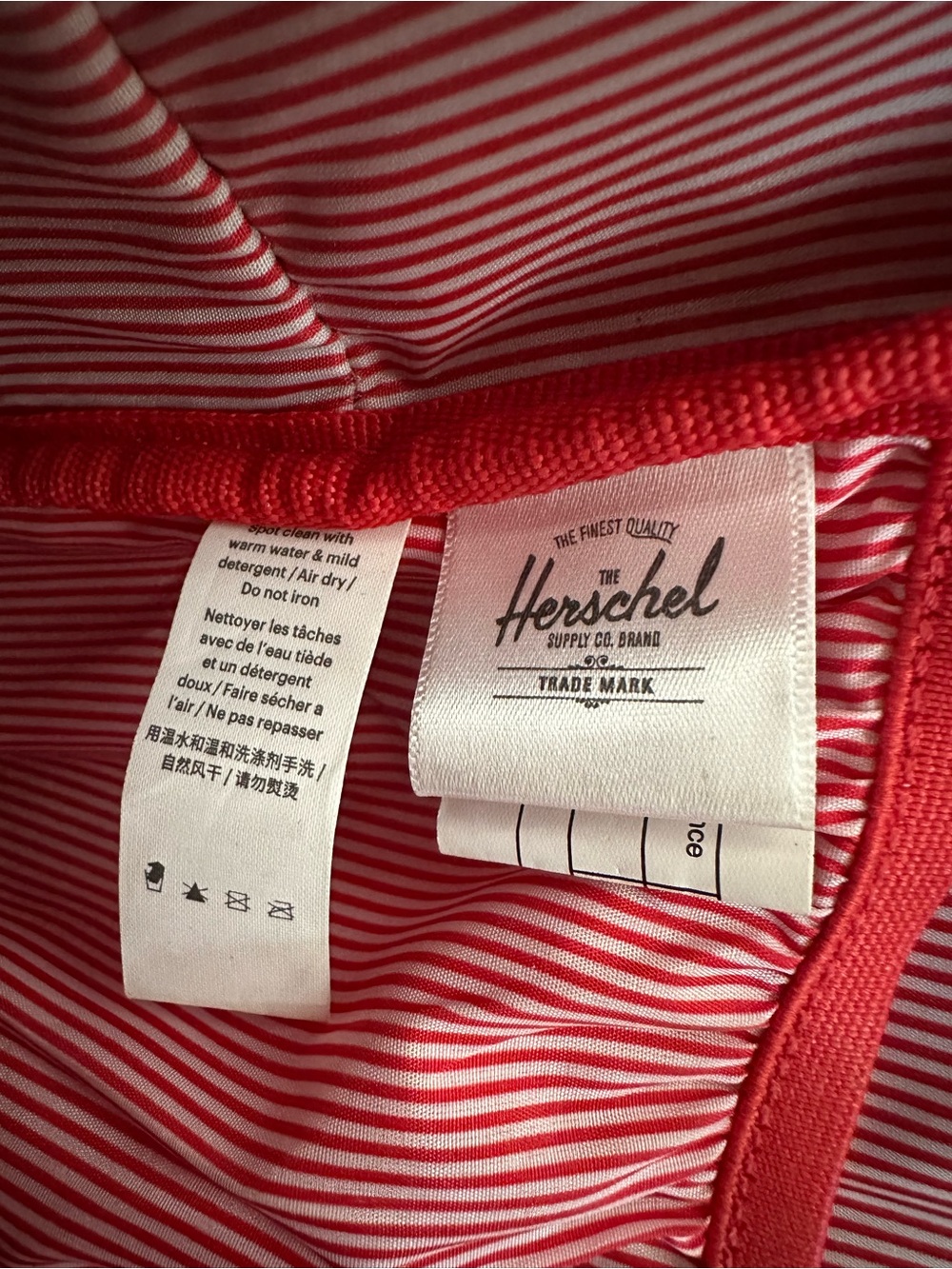 This Herschel Supply Company backpack NWOT - Picture 6 of 8